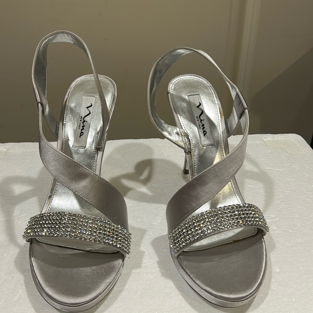 Nina Rhinestone Strappy Heels Pumps open top slingback size 8.5 grey silver